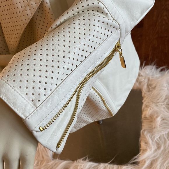 💞JENNIFER LOPEZ💞faux leather jacket - Picture 5 of 16